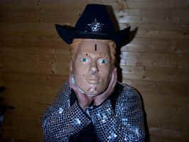 gigs_20010414_hwrc_the_head.jpg (65991 bytes)
